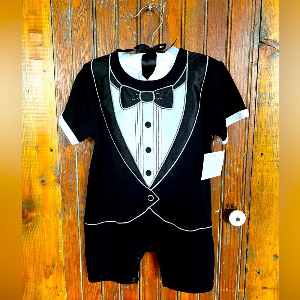 NWT Stephan Baby Romper Short Tux 6-12 Months